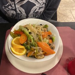 Rainbow Lodge - THE stir fry with grease and dirt chunks swimming in it