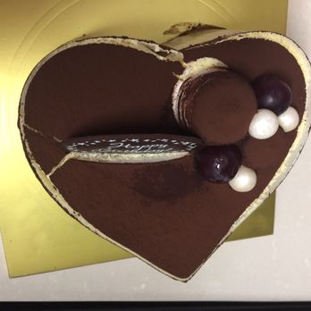 Home + Bakery - Terrible! My phone order cake was like this - Bakeries Near Me - Honolulu, Hawaii