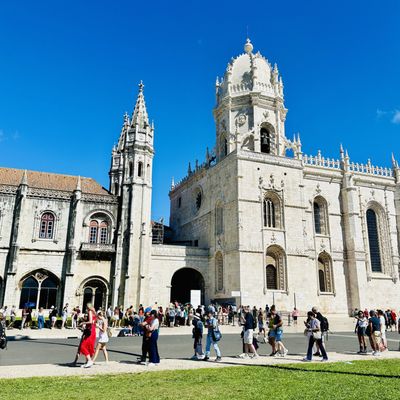 Jerónimos Monastery by null