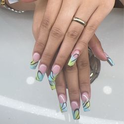 SoQ Nails