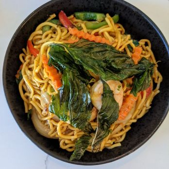 Dok Khao - Lo mein - Thai Near Me - Woodbridge, Virginia