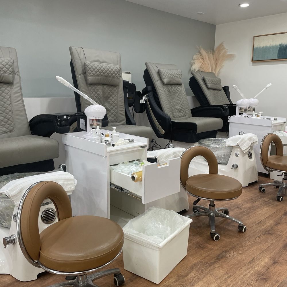 Aurora Nail Lounge - Pedicure area - Nail Salons Near Me - Providence, Rhode Island