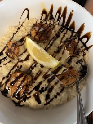 Trail House Kitchen & Bar by null