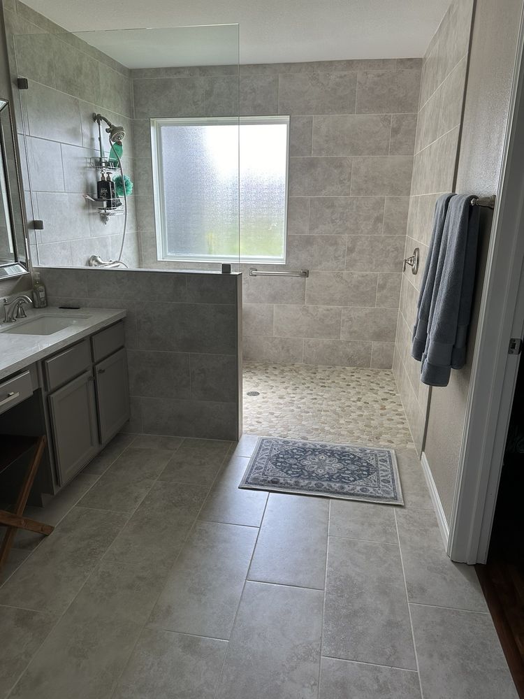 Slide of Miracle Construction Services