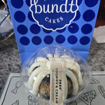 Nothing Bundt Cakes - Oreo Cookies & Cream - Bakeries Near Me - Bellevue, Washington