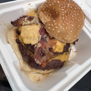 Bleecker - Burgers Near Me - London, XGL