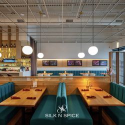Silk n Spice Thai Cuisine - Interior