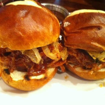 Weber Grill Restaurant - Mini pulled pork BBQ sliders - Barbeque Near Me - Chicago, Illinois