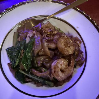 Pavirin Thai Bistro - Pad See Ew - Thai Near Me - Hicksville, New York Pavirin Thai Bistro - Pad See Ew - Thai Near Me - Hicksville, New York