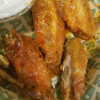 Wingstop - Dry and hard wings - Chicken Wings Near Me - Tampa, Florida