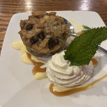 Leesburg Public House - Pretzel Chocolate Chip Bread Pudding - New American Near Me - Leesburg, Virginia Leesburg Public House - Pretzel Chocolate Chip Bread Pudding - New American Near Me - Leesburg, Virginia