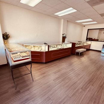 Titan Jewelers - We also change watch batteries - Jewelry Near Me - Austin, Texas Titan Jewelers - We also change watch batteries - Jewelry Near Me - Austin, Texas