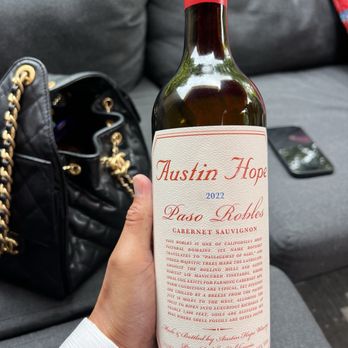Austin Hope & Treana Tasting Cellar - Wine Tasting Room Near Me - Paso Robles, California Austin Hope & Treana Tasting Cellar - Wine Tasting Room Near Me - Paso Robles, California