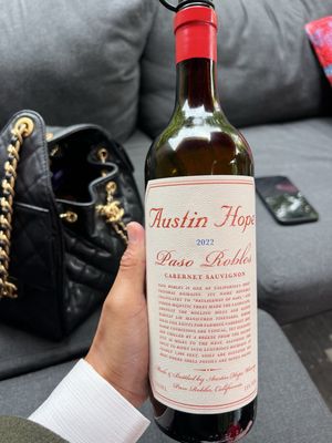 Austin Hope & Treana Tasting Cellar by null