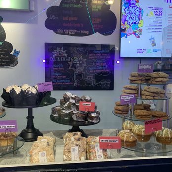Wake-n-Bakery - Selection of edibles - Bakeries Near Me - Chicago, Illinois Wake-n-Bakery - Selection of edibles - Bakeries Near Me - Chicago, Illinois