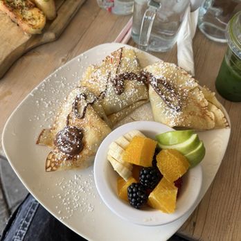 Jumpin Java - Hazelnut Chocolate Crêpe - Breakfast & Brunch Near Me - Studio City, California