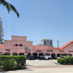 Mizner Plaza