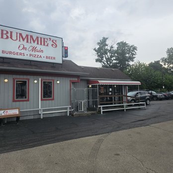 Bummie's On Main - Burgers Near Me - Newark, Ohio