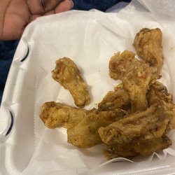 American Deli - 10 piece lemon pepper wings