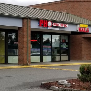Pho Pacific - Outside typical of a shopping center - Vietnamese Near Me - Tacoma, Washington
