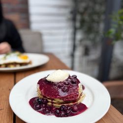 Gjelina - Lemon ricotta pancakes