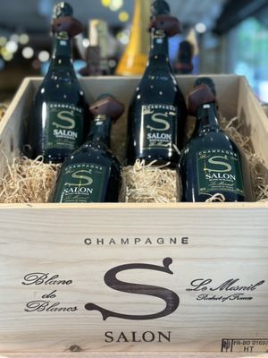 Hedonism Wines by null