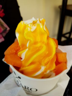 YOMARO Frozen Yogurt Köln Eigelstein by null