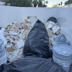 Kromas Junk Removal - Drywall removal
