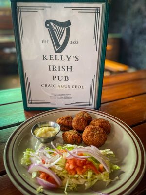 Kelly's Irish Pub by null