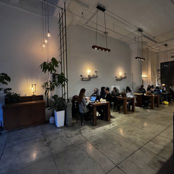 Sharp Specialty Coffee - Seating area - Coffee & Tea Near Me - Los Angeles, California