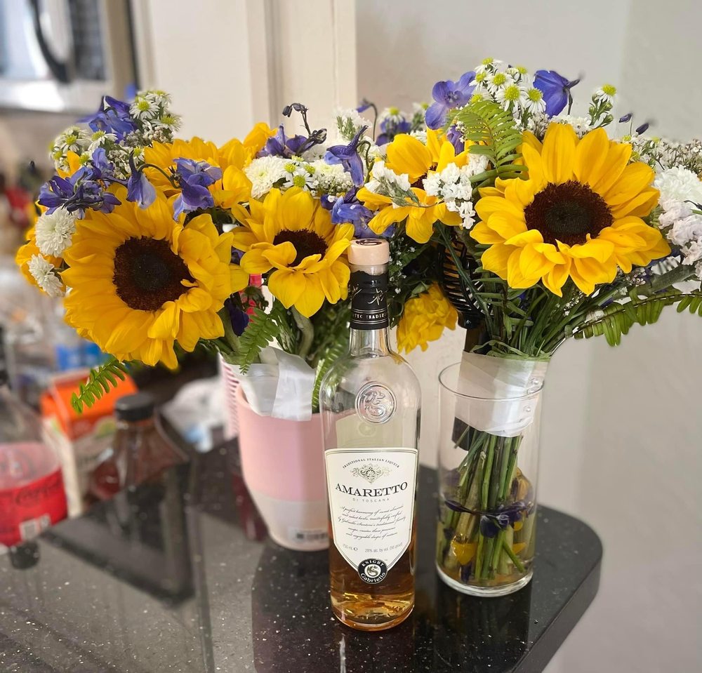 VICTORIA PARK FLOWER STUDIO 57 Photos & 60 Reviews 1948 E Sunrise