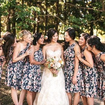 Analog Floral - Stunning bouquet and hair flowers for my bridesmaids - Florists Near Me - Seattle, Washington
