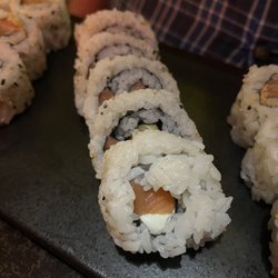 Kanji Japanese Steakhouse - Philadelphia roll