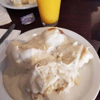 Country Skillets - Biscuits and gravy plate - Breakfast & Brunch Near Me - Ripon, California
