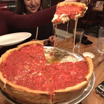 Giordano's - Pizza Near Me - Chicago, Illinois