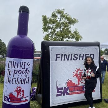 Cooper’s Hawk Winery & Restaurant - She did it! 5K - New American Near Me - New Lenox, Illinois Cooper’s Hawk Winery & Restaurant - She did it! 5K - New American Near Me - New Lenox, Illinois