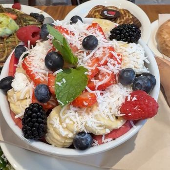 Urth Caffe Uncommons - Las Vegas - Cafes Near Me - Las Vegas, Nevada Urth Caffe Uncommons - Las Vegas - Cafes Near Me - Las Vegas, Nevada
