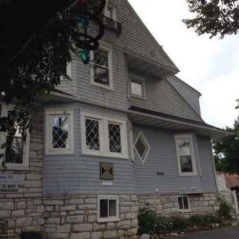 Friendly City Inn - Bed & Breakfast Near Me - Harrisonburg, Virginia