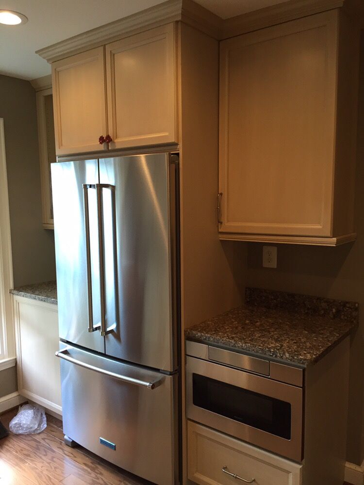 Slide of LLUGO General Contracting