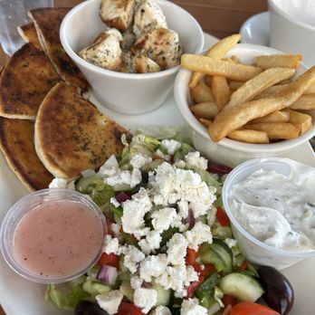 The Beehive - Chicken Souvlaki Platter was big - loved the homemade dressing - New American Near Me - Armonk, New York The Beehive - Chicken Souvlaki Platter was big - loved the homemade dressing - New American Near Me - Armonk, New York