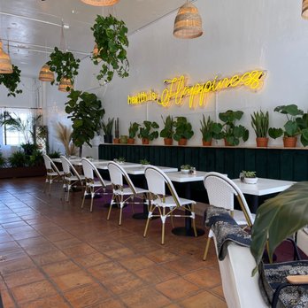 Fresh Cafe - Inside is so inviting and cozy! - Breakfast & Brunch Near Me - Escondido, California