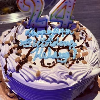 Harris Teeter - Ice cream cake they personalized - Grocery Near Me - Chesapeake, Virginia