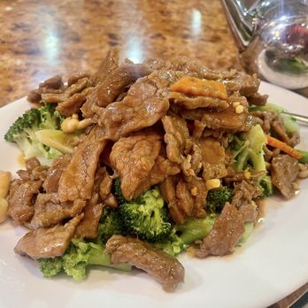 Pacific Lighthouse Restaurant - The broccoli was cooked to my liking!!! That rarely ever happens!!! Sort of soft and not so crunchy. I like the jip-jip flavor soaked in it - Dim Sum Near Me - Alameda, California Pacific Lighthouse Restaurant - The broccoli was cooked to my liking!!! That rarely ever happens!!! Sort of soft and not so crunchy. I like the jip-jip flavor soaked in it - Dim Sum Near Me - Alameda, California