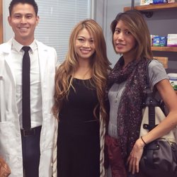 Quinn's Apothecary Pharmacy - Hanging out with Pharmacist Quan. :)