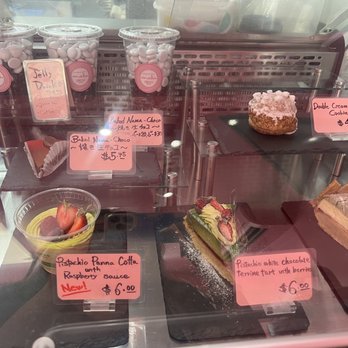 Malu - Desserts Near Me - Honolulu, Hawaii