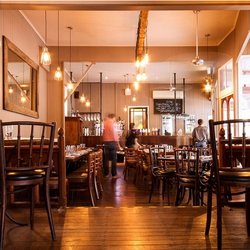 Wooden Horse Restaurant & Bar - With both a main dining room and a private dining room, Wooden Horse oozes charm and hospitality. Highly recommended!