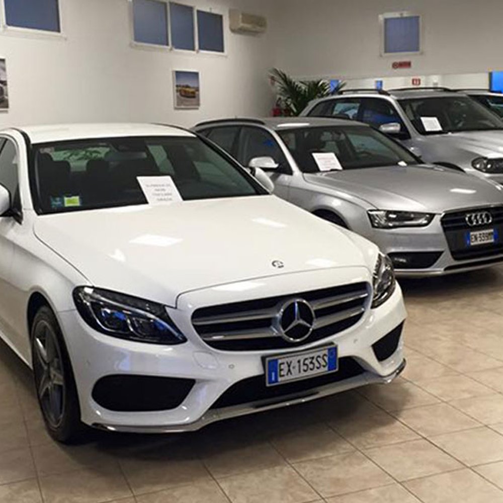 Universauto Srl (@universautosrl) • Instagram photos and videos, image size:1000x1000