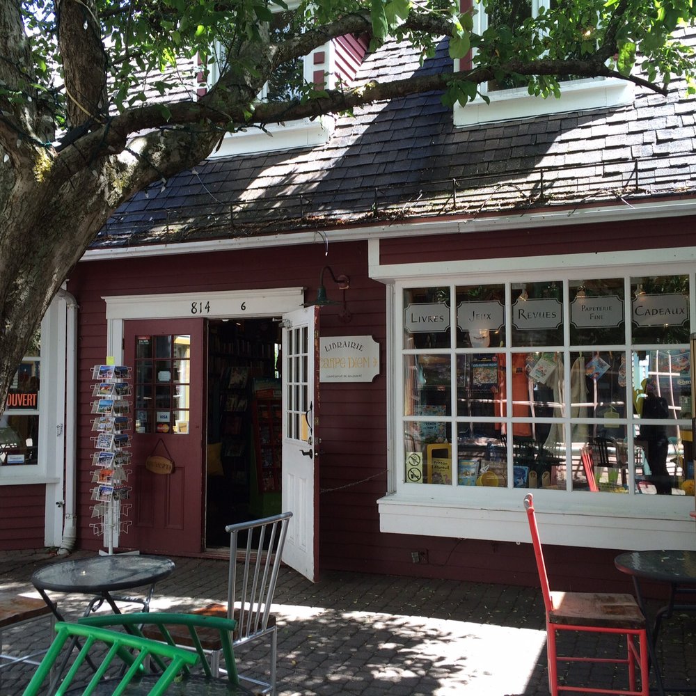 Librairie Carpe Diem - Facade - Bookstores Near Me - Mont-Tremblant, Quebec
