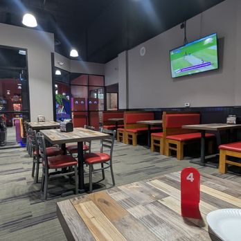 Dough Bowl Pizza - Nice design and love the ambience just need more locals and media attention. - Pizza Near Me - Moreno Valley, California Dough Bowl Pizza - Nice design and love the ambience just need more locals and media attention. - Pizza Near Me - Moreno Valley, California