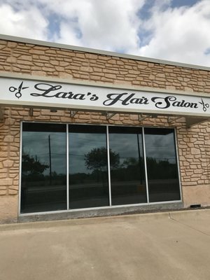 Lara’s Hair Salon